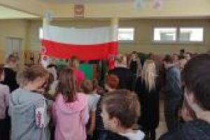 Powiatowe szkoły świętowały Niepodległą
