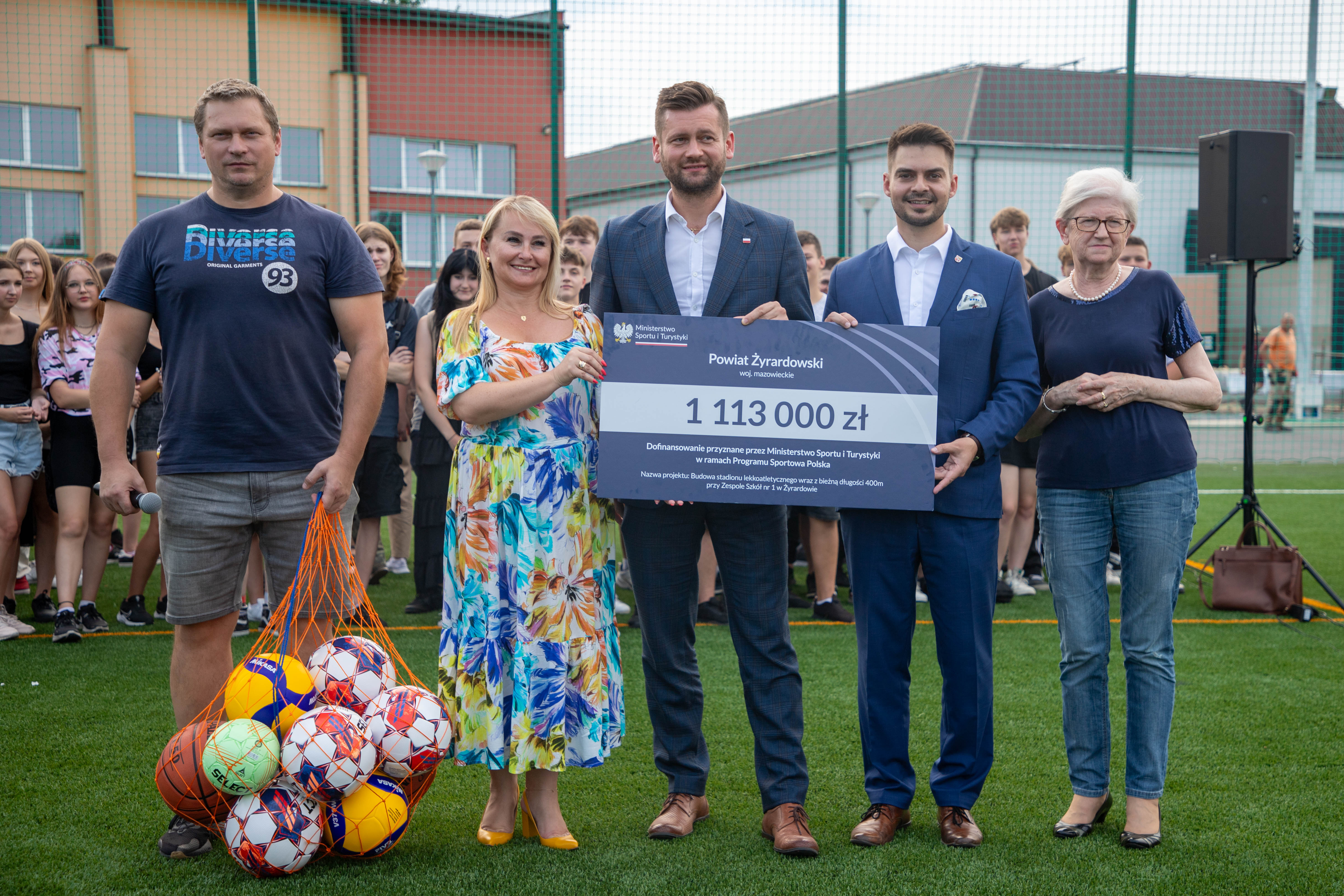 1,1 mln złotych na ukończenie stadionu przy ZS1!